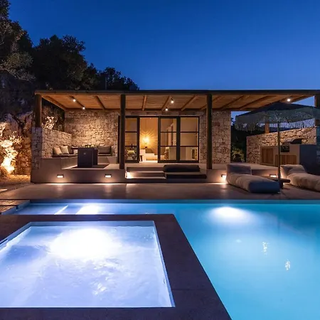 Pera Perou Unspoiled Luxury * איה אפימיה