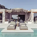 Pera Perou Unspoiled Luxury Ajía Effimía