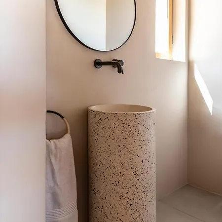 Pera Perou Unspoiled Luxury Вилла