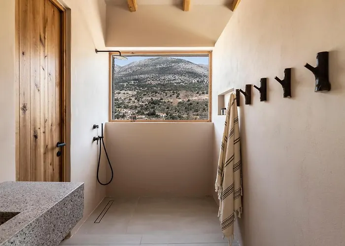 Pera Perou Unspoiled Luxury Vila